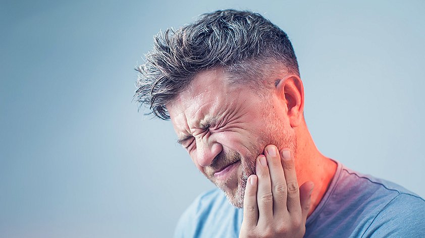 Emergency Dentist Leicester Patient with toothache needing an emergency dentist in Leicester